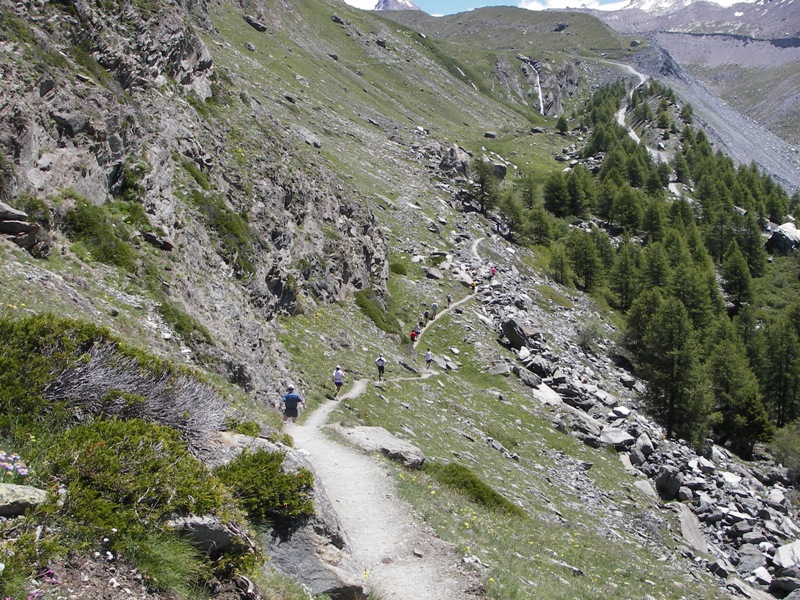 Bergpfad nach unten