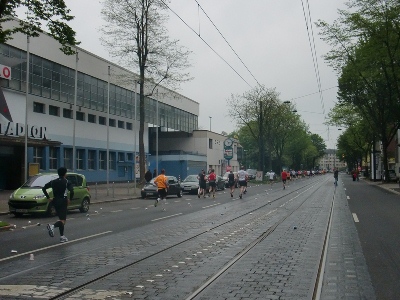 km27