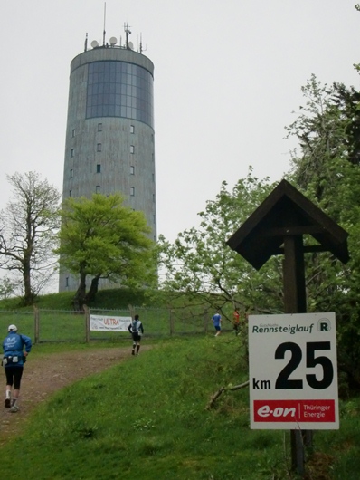 km25